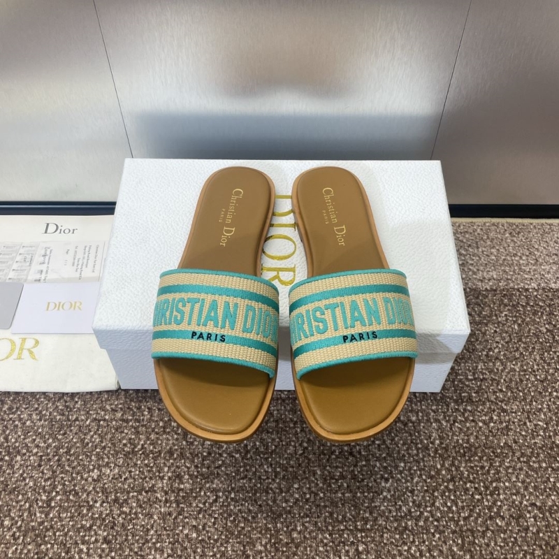 ch**an D*or slippers